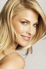 Photo of Ali Larter