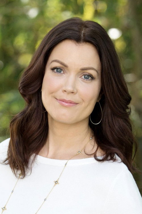 Photo of Bellamy Young