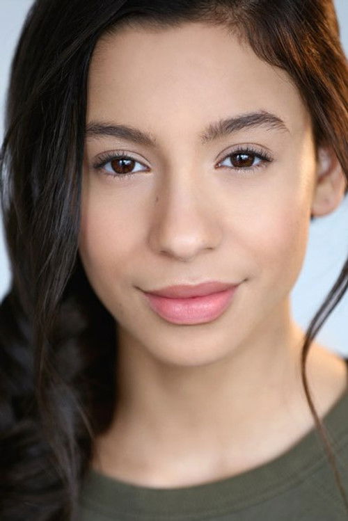 Photo of Izabella Alvarez