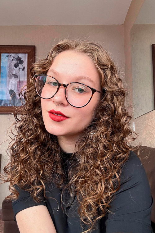 Photo of Nathália Cruz