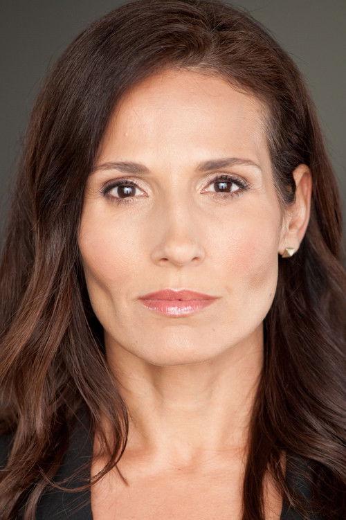 Photo of Lisa Roumain