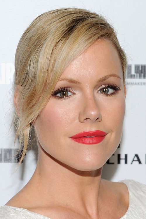 Photo of Kathleen Robertson