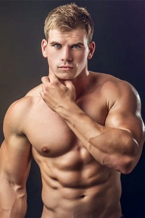 Photo of Derek Poole