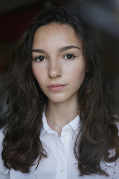 Photo of Julia Dumont