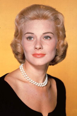 Photo of Hope Lange