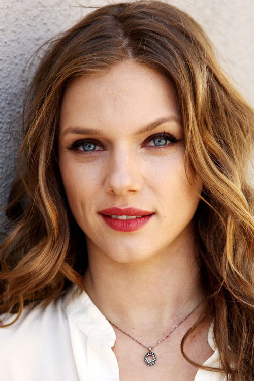 Photo of Tracy Spiridakos