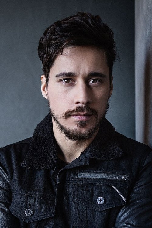 Photo of Peter Gadiot