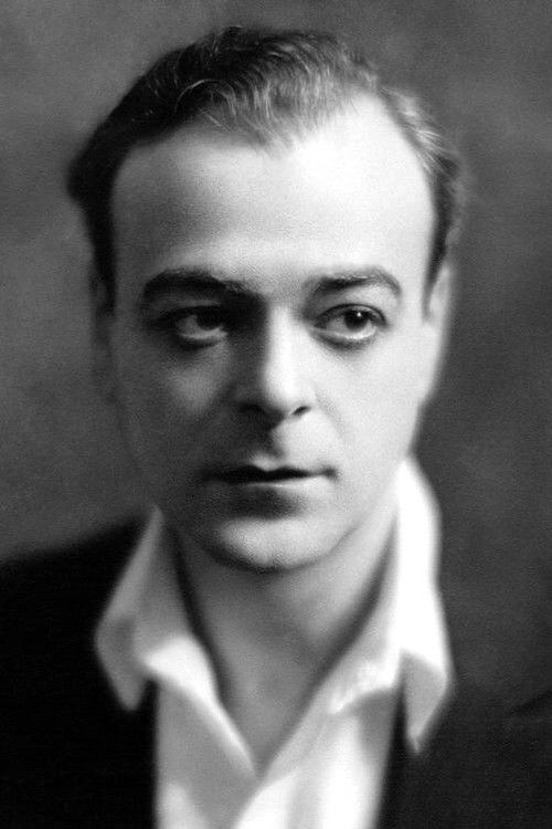 Photo of Lowell Sherman