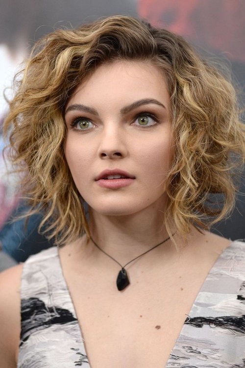 Photo of Camren Bicondova
