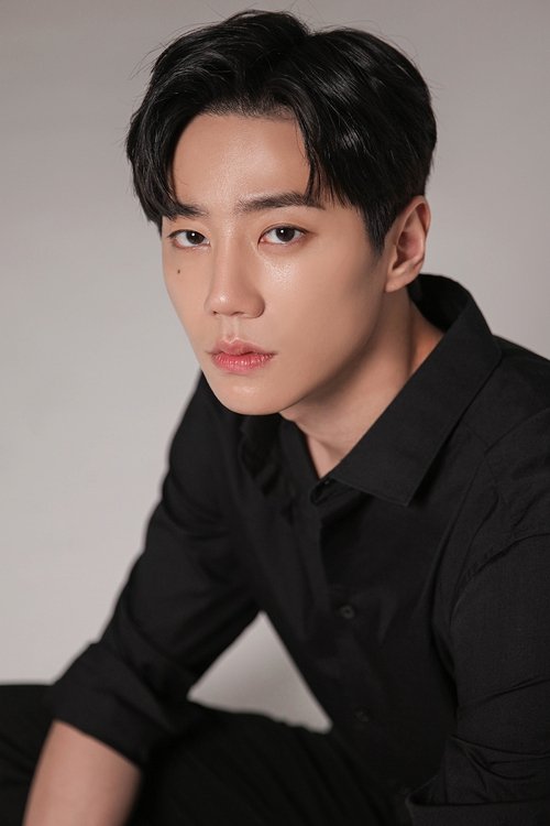Photo of Lee Jun-young
