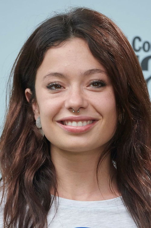 Photo of Anna Castillo