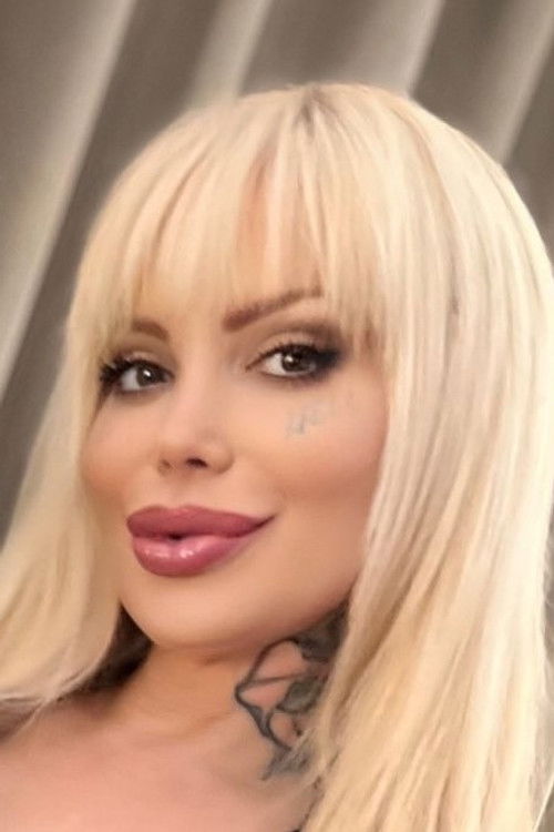 Photo of Sabrina Sabrok