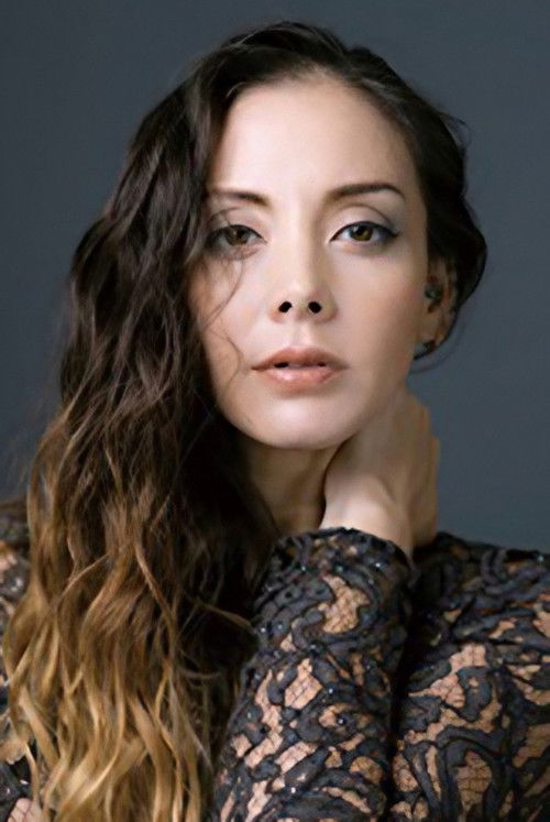 Photo of Anna Tsuchiya