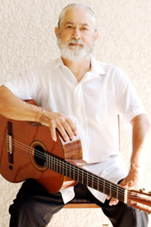 Photo of Roberto Gonzalez