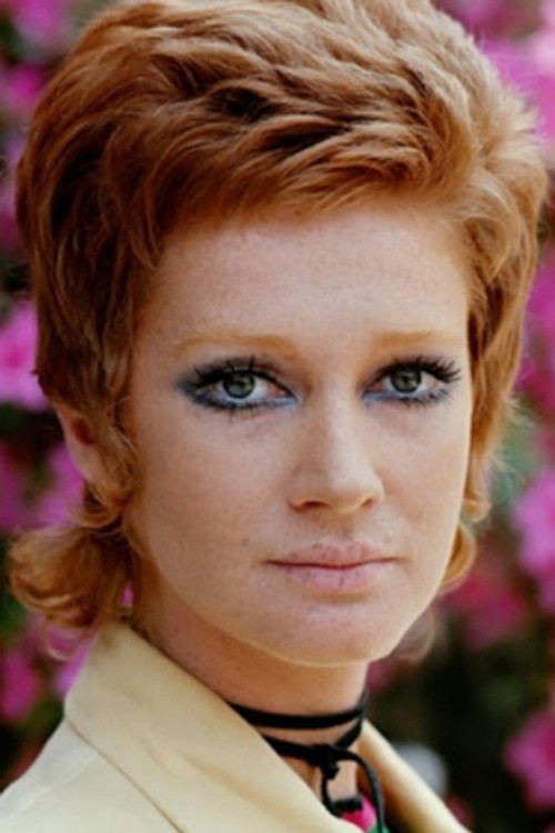 Photo of Carla Gravina