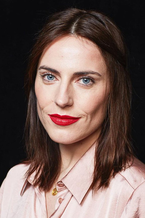 Photo of Antje Traue