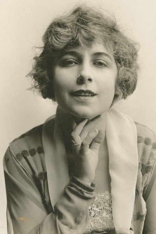 Photo of Dorothy Phillips