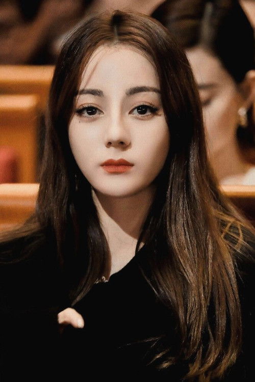 Photo of Dilraba Dilmurat
