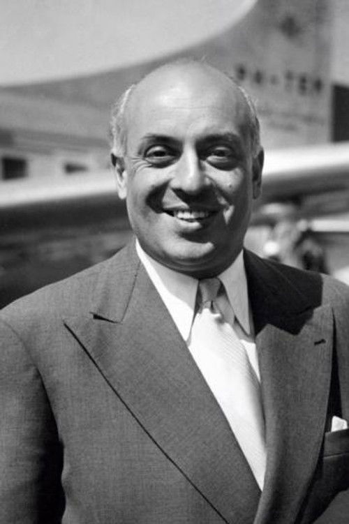 Photo of Ray Ventura