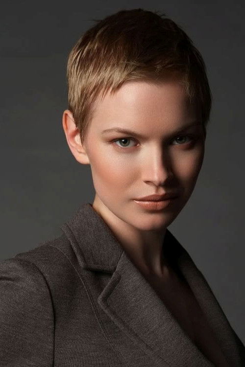 Photo of Christine Horne