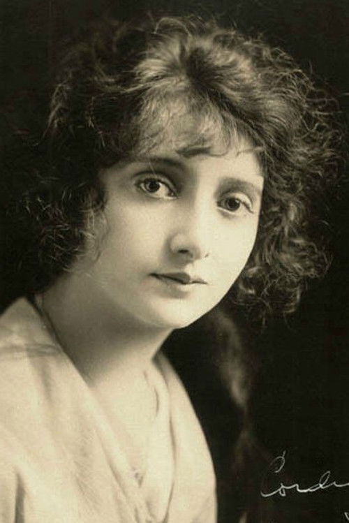 Photo of Gloria Hope