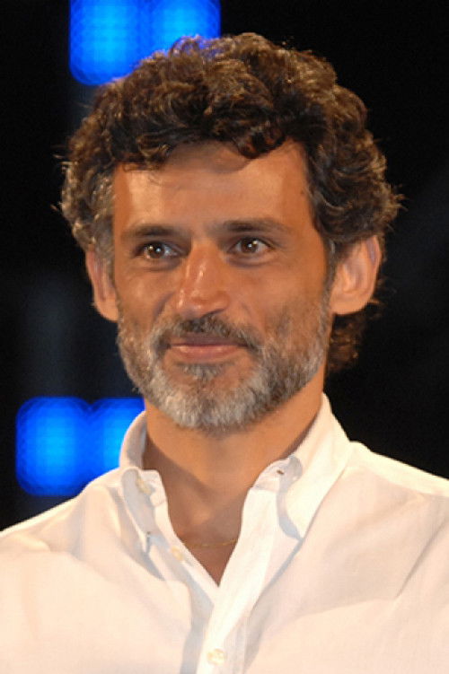 Photo of Enrico Lo Verso