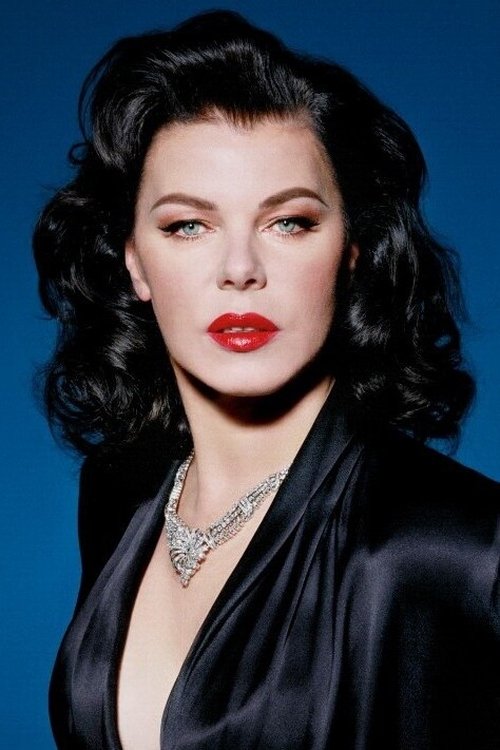 Photo of Debi Mazar