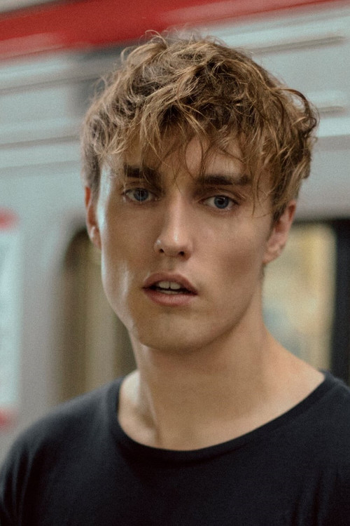 Photo of Sam Fender