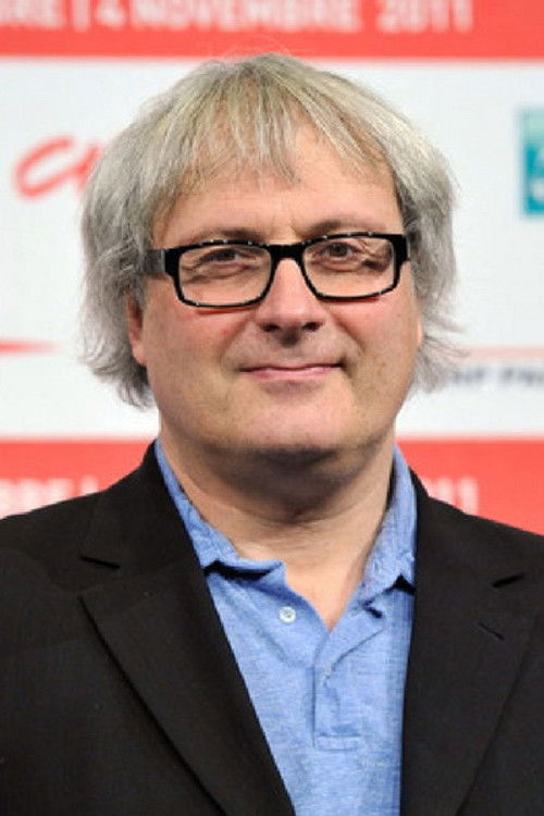 Photo of Simon Curtis