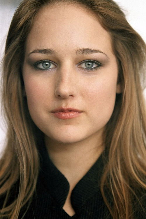 Photo of Leelee Sobieski