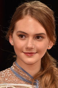 Photo of Emilia Jones