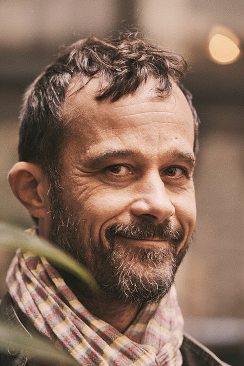 Photo of Claude Barras