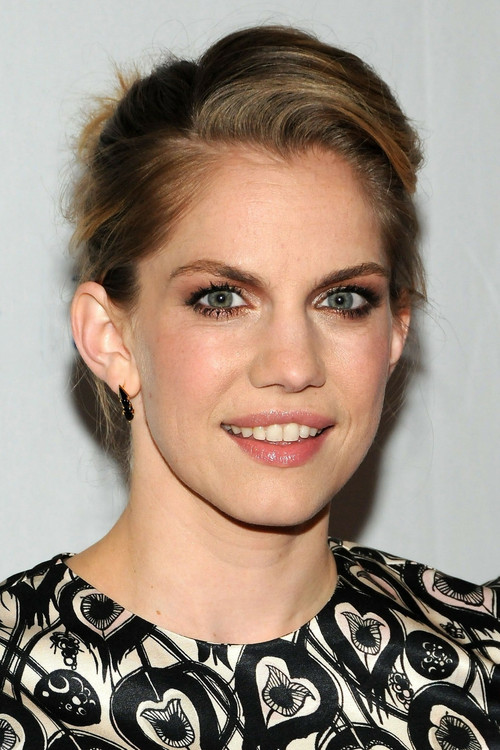 Photo of Anna Chlumsky