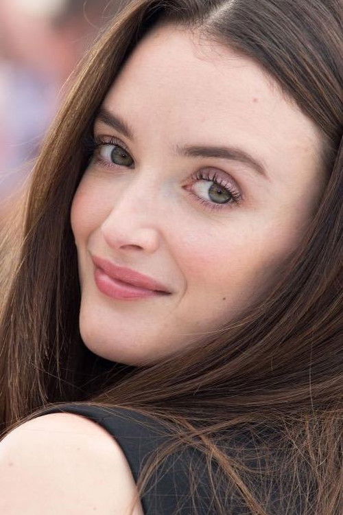 Photo of Charlotte Le Bon