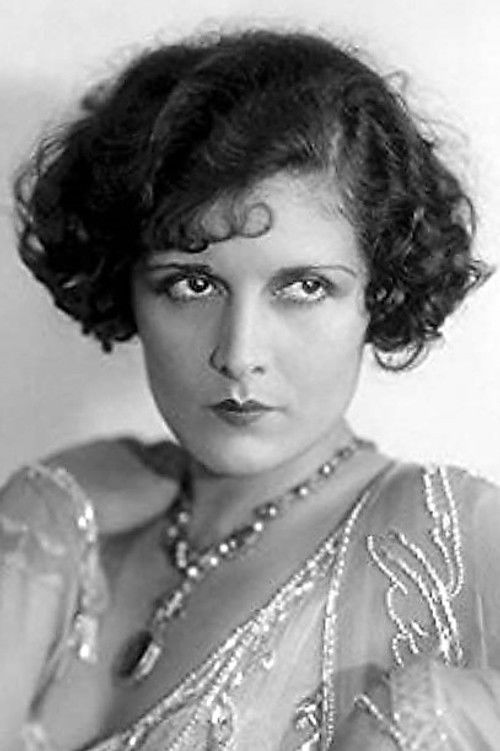 Photo of Evelyn Brent