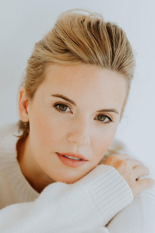 Photo of Maggie Grace