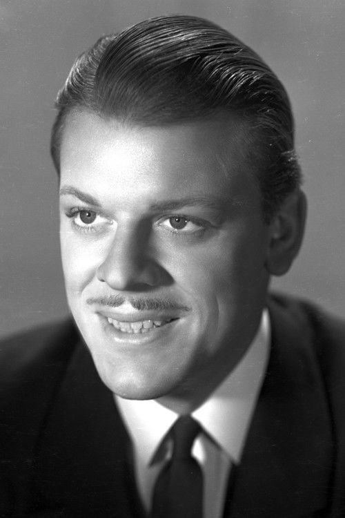 Photo of Donald Briggs