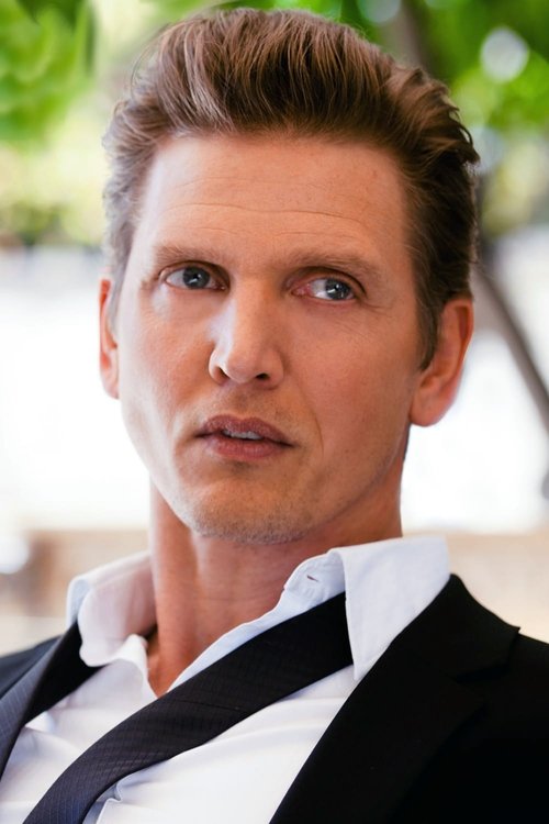 Photo of Barry Pepper