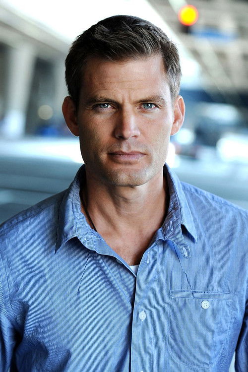 Photo of Casper Van Dien