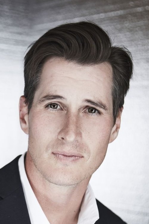 Photo of Brendan Fehr