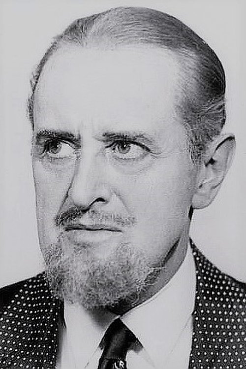 Photo of Taylor Holmes