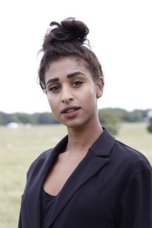 Photo of Lola Zackow