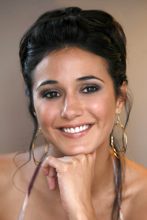 Photo of Emmanuelle Chriqui