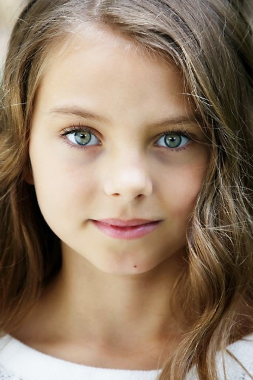 Photo of Caitlin Carmichael