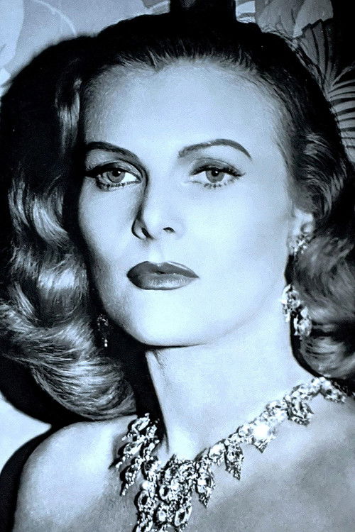 Photo of Louise Currie