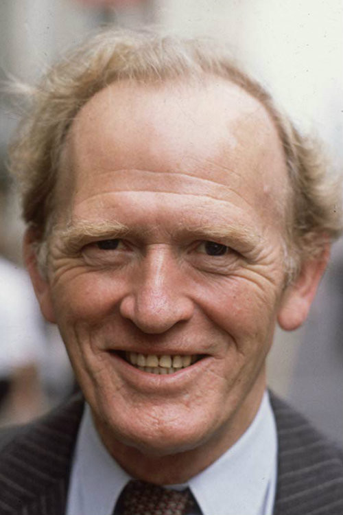 Photo of Gordon Jackson
