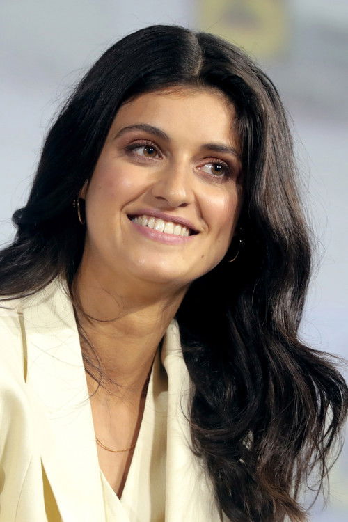 Photo of Anya Chalotra