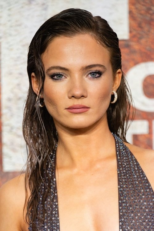 Photo of Freya Allan