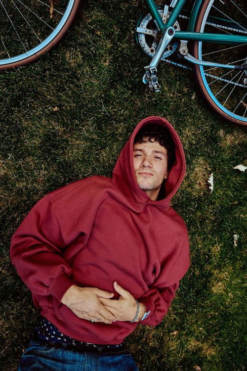 Photo of Jeremy Zucker