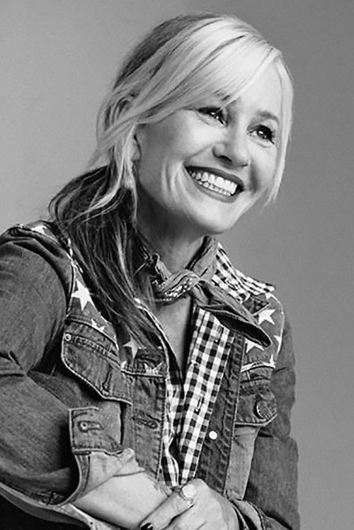 Photo of Siobhan Fahey